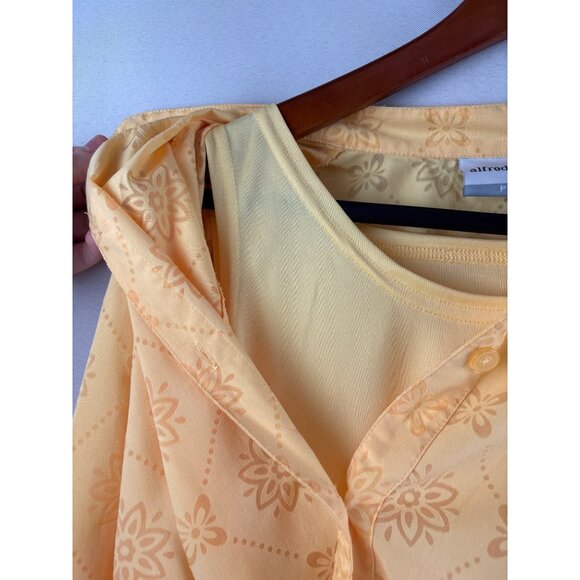 Alfred Dunner Petite 8P Yellow Floral Button-Up Blouse & Tank Top Set - Picture 4 of 6